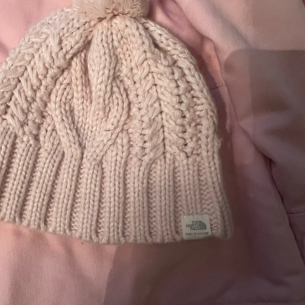 Pink Coat 2T Girls Faux Fur Lining Cat & Jack & Pink North-face Hat